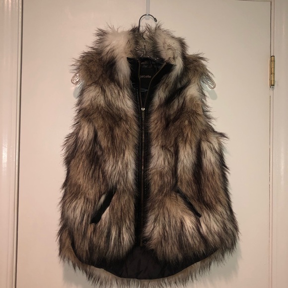 Faux Fur Vest - Picture 1 of 3